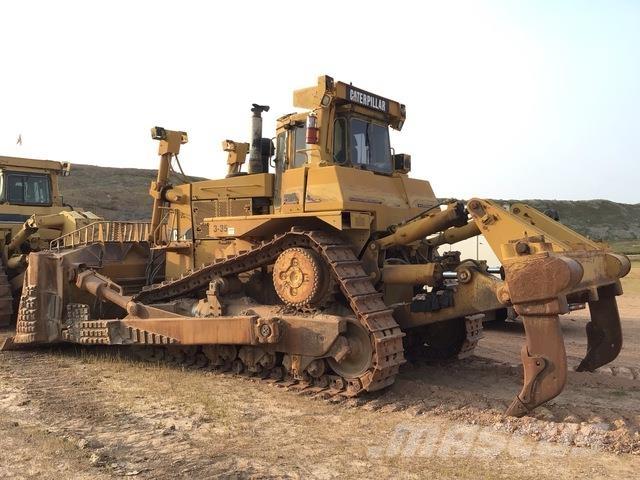 CAT D10R Buldožeri guseničari