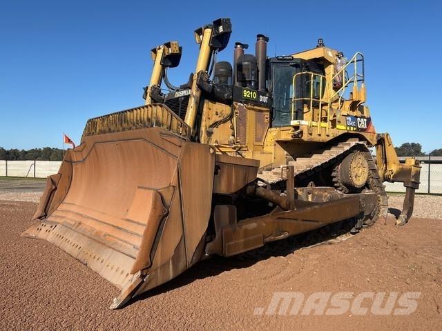 CAT D10T Buldožeri guseničari