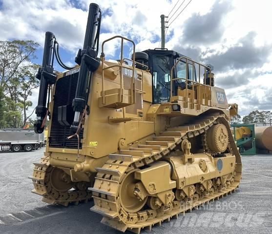 CAT D10T2 Buldožeri guseničari