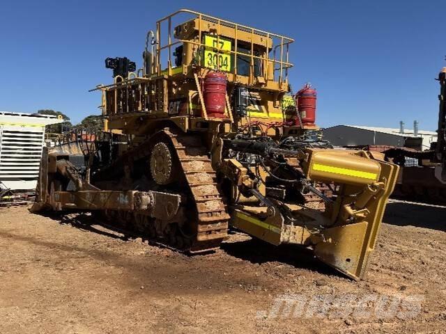 CAT D10T2 Buldožeri guseničari