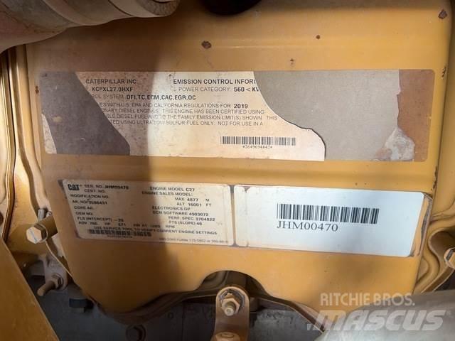 CAT D10T2 Buldožeri guseničari