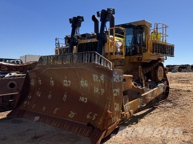 CAT D10T2 Buldožeri guseničari