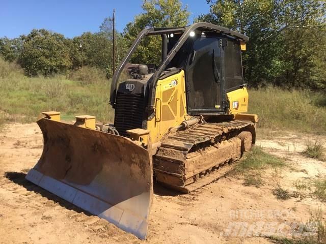 CAT D3 Buldožeri guseničari