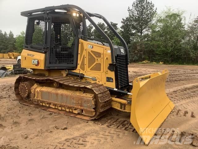 CAT D3 Buldožeri guseničari