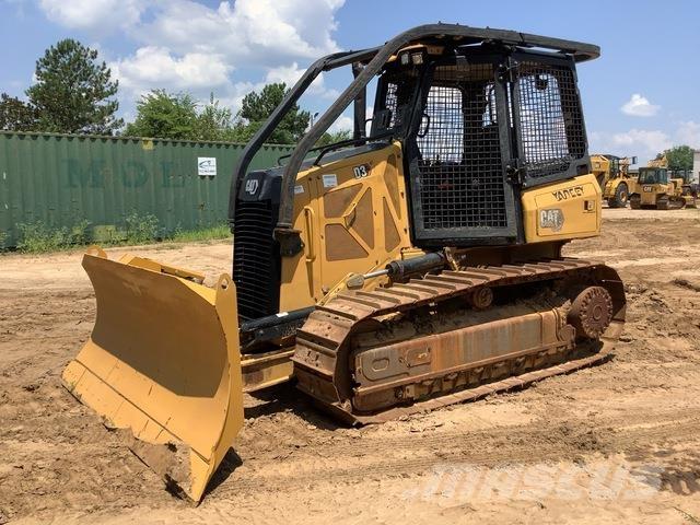 CAT D3 Buldožeri guseničari