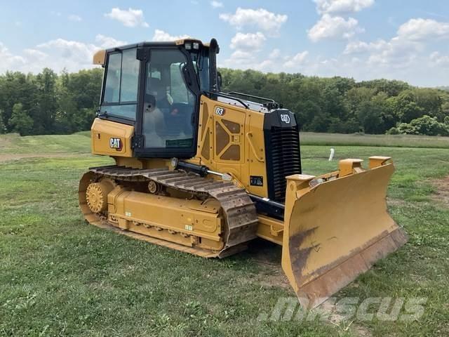 CAT D3 XL Buldožeri guseničari