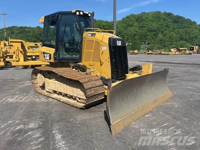 CAT D3K2 LGP Buldožeri guseničari