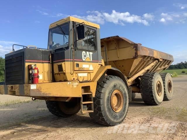 CAT D400E Zglobni damperi