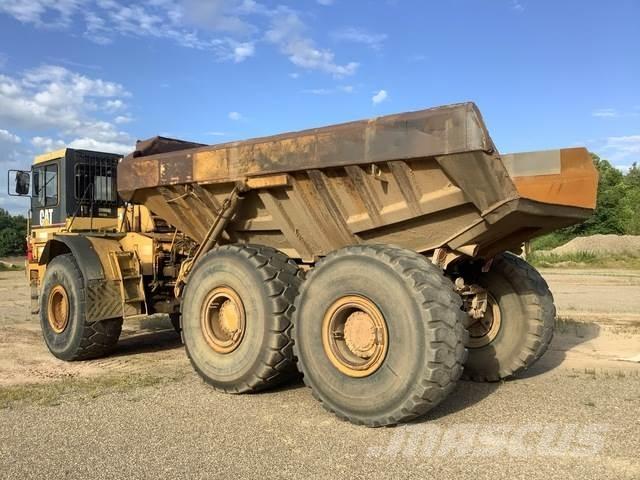 CAT D400E Zglobni damperi