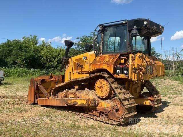 CAT D5 Buldožeri guseničari
