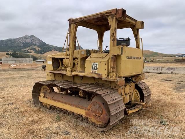 CAT D5B Traktori