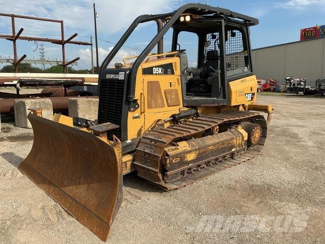 CAT D5K2 XL Buldožeri guseničari