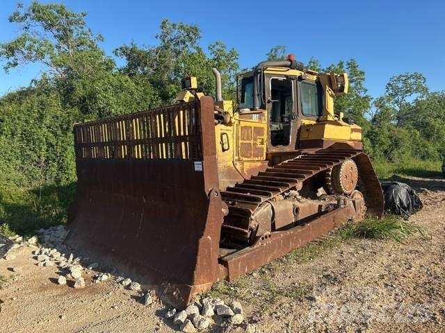 CAT D6T LGP Buldožeri guseničari