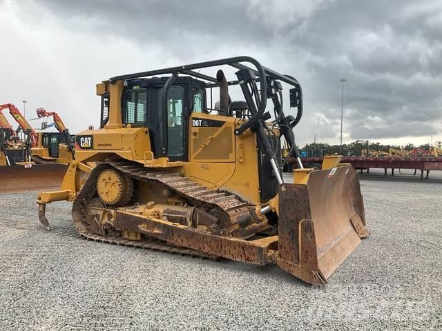 CAT D6T XL Buldožeri guseničari
