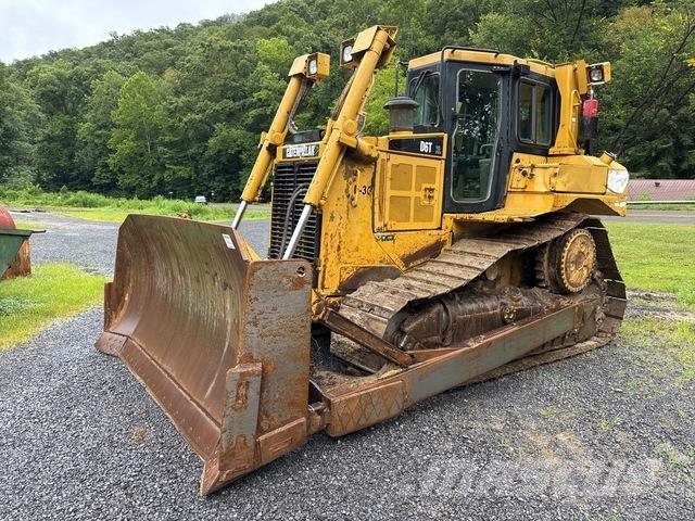 CAT D6T XL Buldožeri guseničari