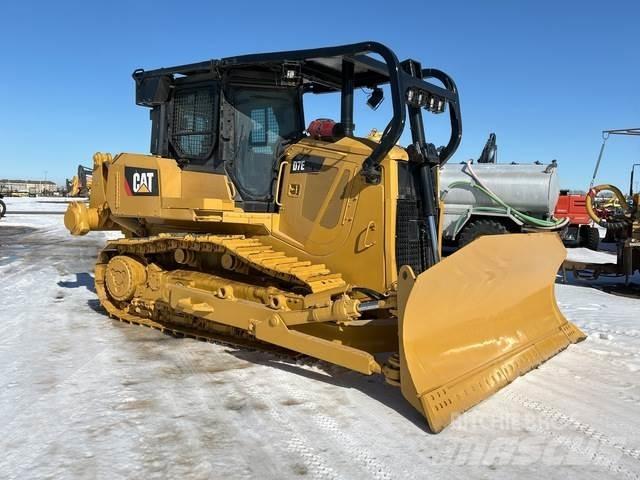 CAT D7E Buldožeri guseničari