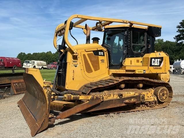 CAT D7E Buldožeri guseničari