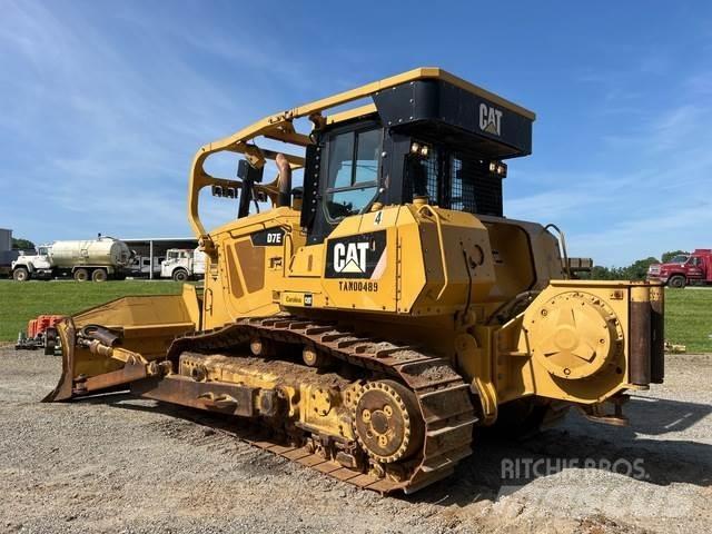 CAT D7E Buldožeri guseničari