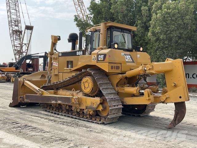 CAT D8R Buldožeri guseničari