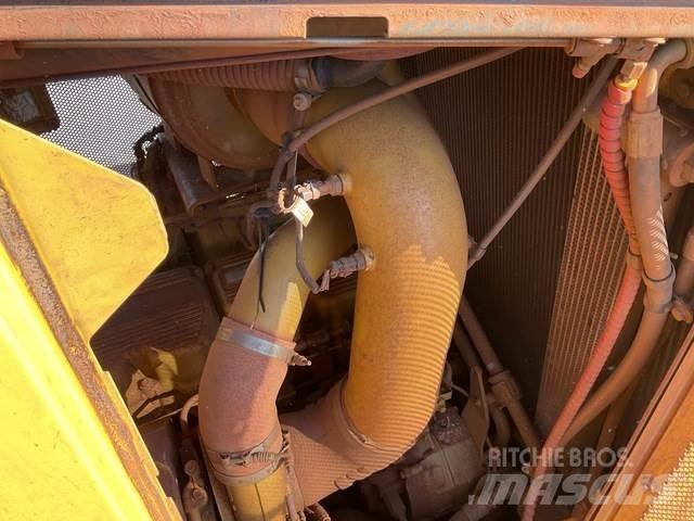 CAT D9 Buldožeri guseničari