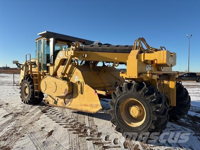 CAT RM-500 Nabijači zemlje