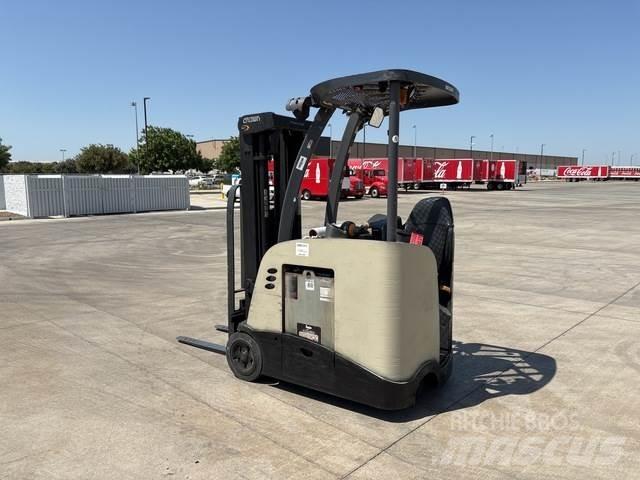 Crown RC5500 Električni viljuškari