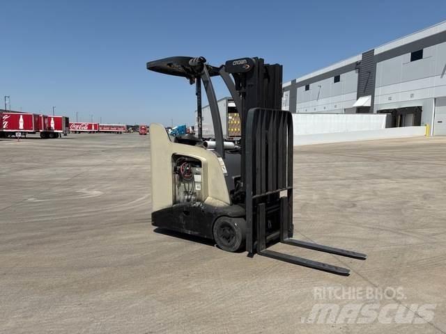Crown RC5500 Električni viljuškari