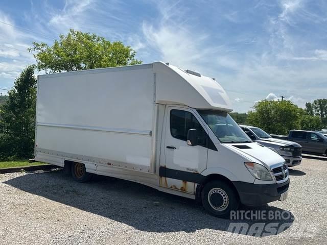 Dodge Sprinter Sanduk kombiji