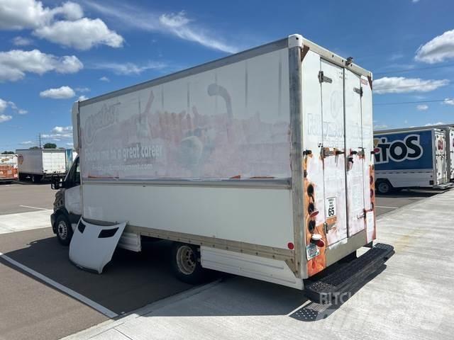 Dodge Sprinter Sanduk kombiji