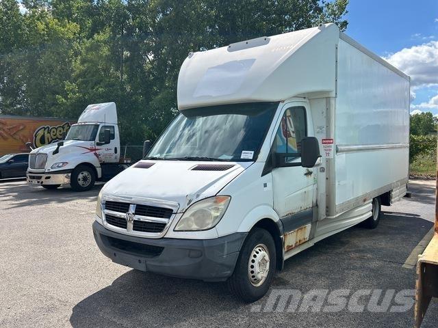 Dodge Sprinter Sanduk kombiji