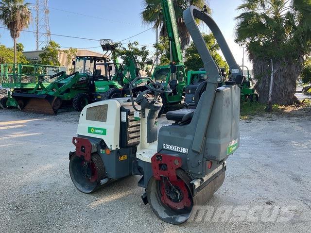 Dynapac CC1000 Valjci sa duplim bubnjem