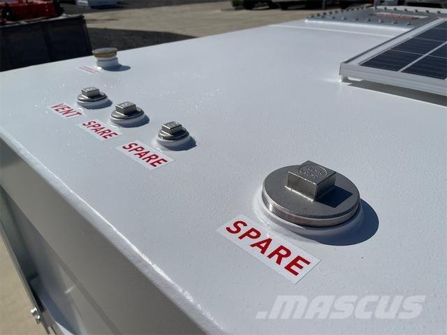  EXEQ Fuel and additive tanks