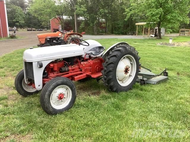 Ford 8N Traktori