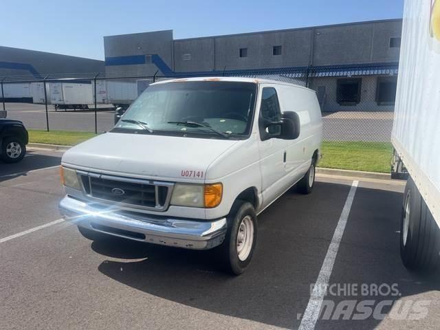 Ford E-150 Dostavna vozila / kombiji