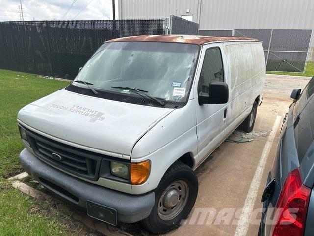 Ford E-150 Dostavna vozila / kombiji