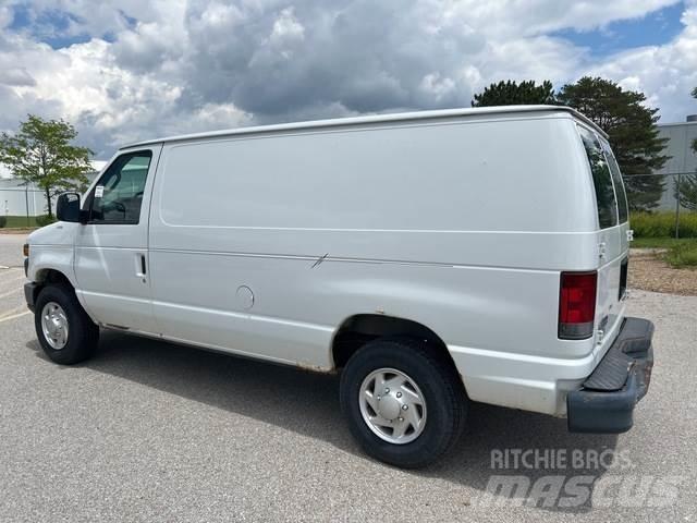 Ford E-250 Dostavna vozila / kombiji