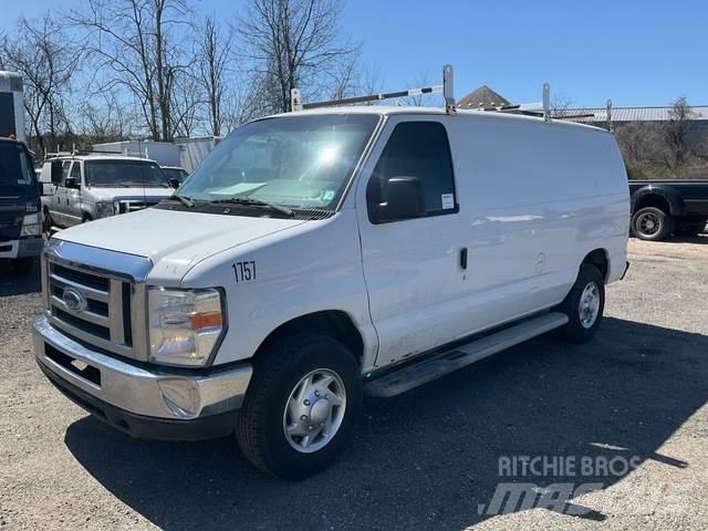 Ford E-250 Dostavna vozila / kombiji