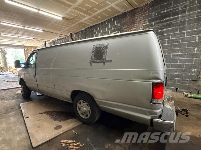 Ford E-250 Dostavna vozila / kombiji