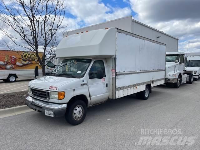 Ford E-350 Dostavna vozila / kombiji