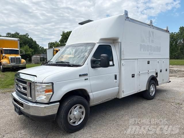 Ford E-350 Dostavna vozila / kombiji