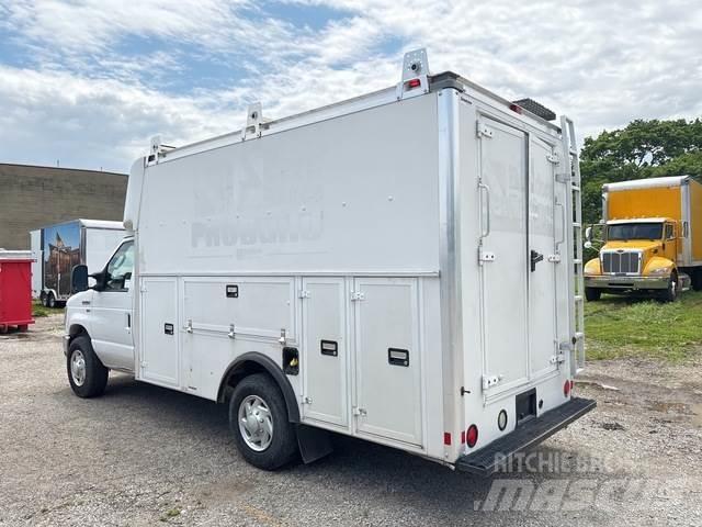 Ford E-350 Dostavna vozila / kombiji