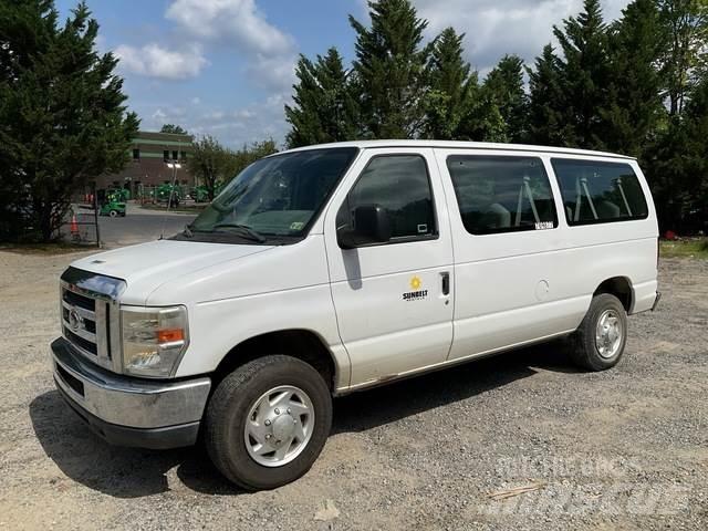 Ford E-350 Mini autobusi