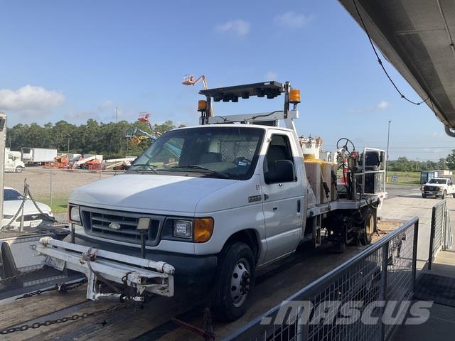 Ford E-350 Komunalna vozila za opštu namenu