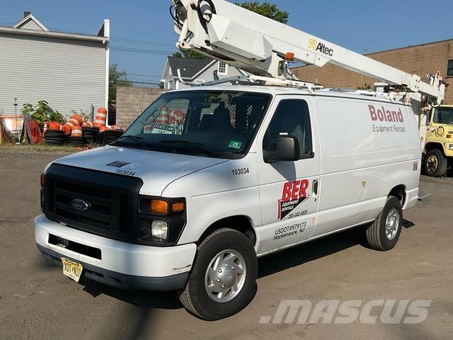 Ford E-350 Auto korpe