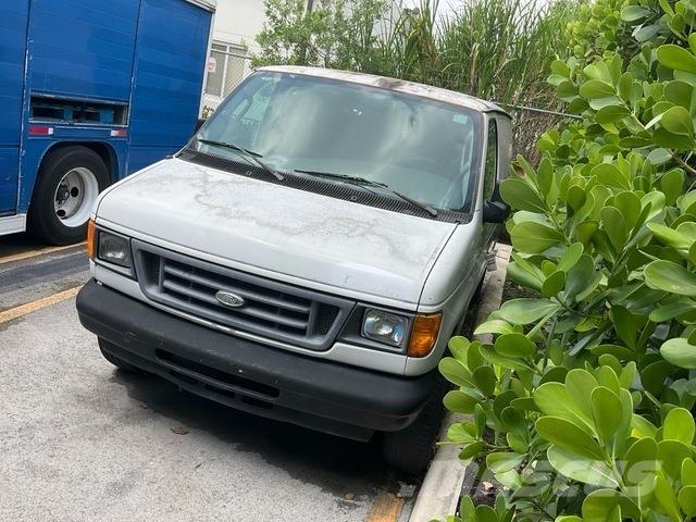 Ford E-350 Dostavna vozila / kombiji