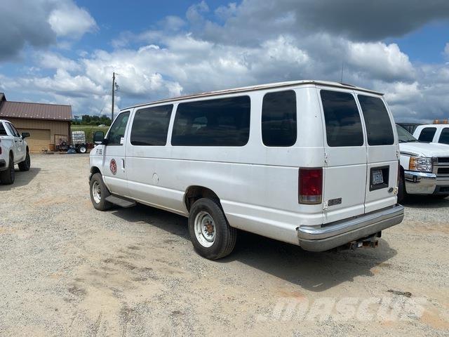 Ford E-350 Automobili