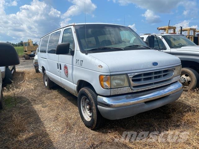 Ford E-350 Automobili