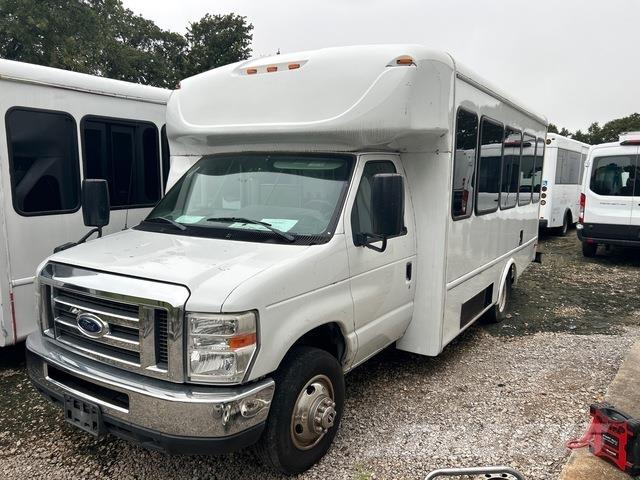 Ford E-350 Mini autobusi