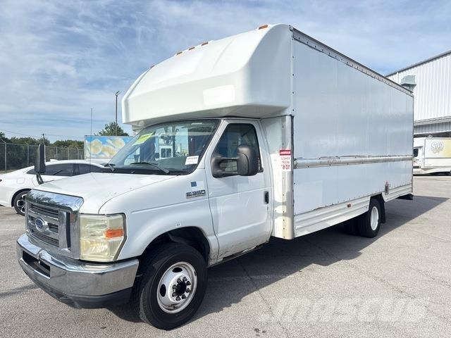 Ford E-350 Sanduk kombiji