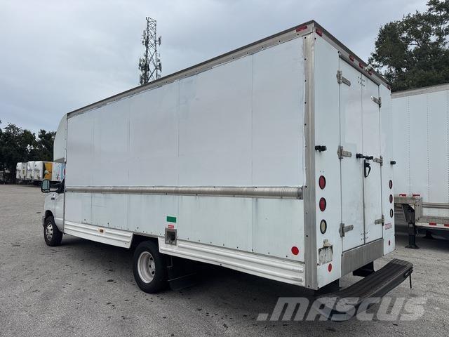 Ford E-350 Sanduk kamioni